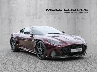 Gebraucht Aston Martin DBS 725 PS (533 kW) 2024 Rot Coupé