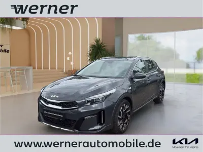 Używany Kia XCeed Comfort 141 KM (103 kW) 2025 Szary SUV