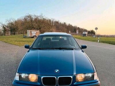 Gebraucht BMW 323 M Sport 170 PS (125 kW) 1997 Blau Limousine
