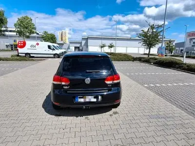 Gebraucht VW Golf VI Comfortline 105 PS (77 kW) 2011 Kleinwagen
