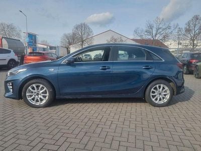 Gebraucht Kia Ceed 136 PS (100 kW) 2019 Blau Kleinwagen