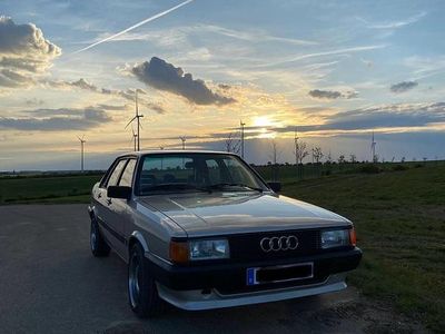 Usata Audi 80 Basis 90 CV (66 kW) 1986 Argento Berlina
