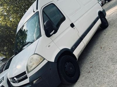 Opel Movano