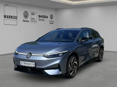 Second-hand VW ID.7 Pro 210 kW (286 CP) 2025 Albastru Break