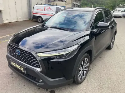 Gebraucht Toyota Corolla Cross Team 197 PS (144 kW) 2023 Attitude black mc. SUV