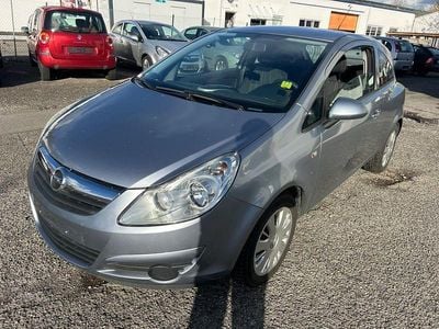 Silber Gebraucht 2008 Opel Corsa Edition Kleinwagen | 1.900 € (Teuer)
