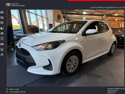 Gebraucht Toyota Yaris Hybrid Comfort 116 PS (85 kW) 2021 Weiß Limousine