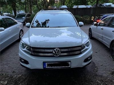 Weiß Gebraucht 2015 VW Tiguan LOUNGE SUV | 15.000 € (Fairer Preis)