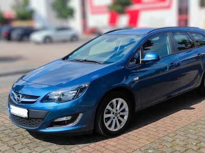 gebraucht Opel Astra Sports T. 2.0 CDTI Active Active