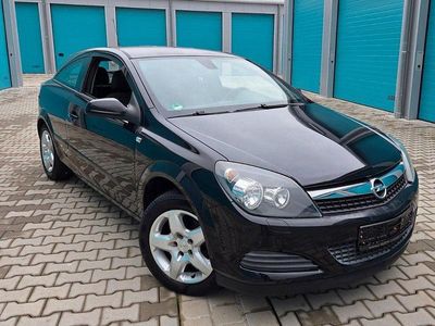 Opel Astra GTC