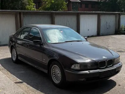 Gebraucht BMW 520 150 PS (110 kW) 1996 Violet Limousine
