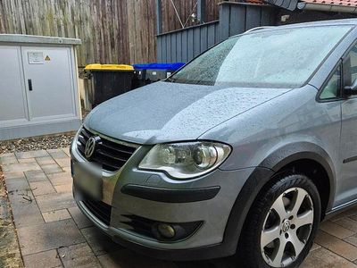 VW Touran Cross