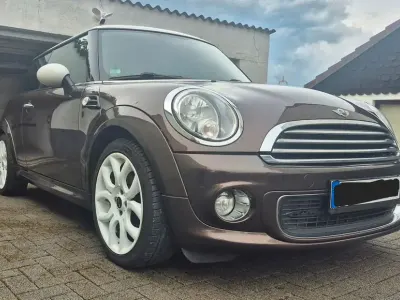 Gebraucht Mini Cooper D 111 PS (81 kW) 2011 Braun Kleinwagen