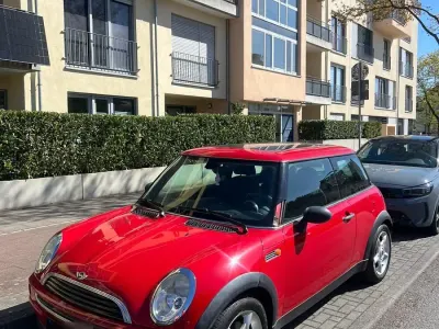 Używany Mini Cooper 90 KM (66 kW) 2005 Czerwony Hatchback