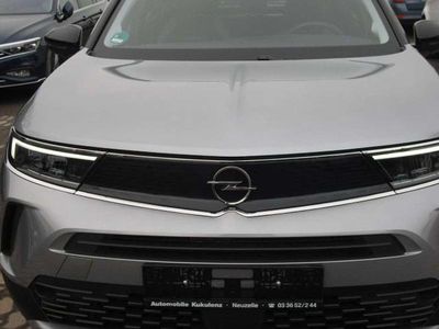 Kontrast grau/quarz silber Gebraucht 2022 Opel Mokka Edition SUV | 16.999 € (Fairer Preis)