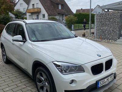 Weiß Gebraucht 2015 BMW X1 Sport Line SUV | 11.100 € (Guter Preis)