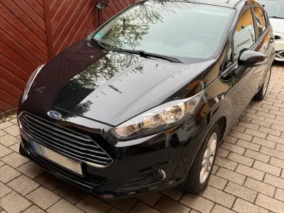 Gebraucht Ford Fiesta SYNC Edition 80 PS (58 kW) 2015 Schwarz Kleinwagen