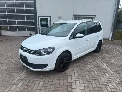 Gebraucht VW Touran 140 PS (102 kW) 2015 Weiß Van / Kleinbus