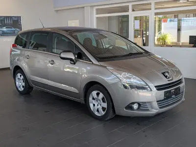 Gebraucht Peugeot 5008 Family 114 PS (83 kW) 2013 Beige Van / Kleinbus