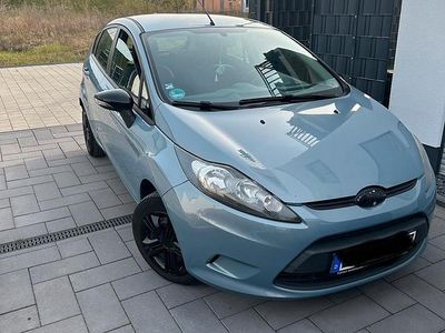 Gebraucht Ford Fiesta 70 PS (51 kW) 2009 Grau Kleinwagen
