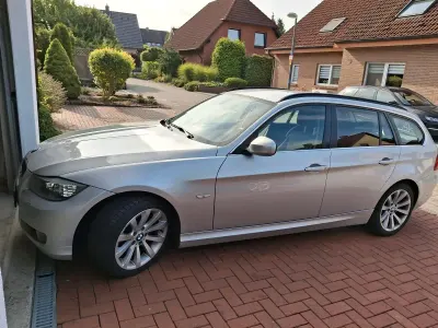 Gebraucht BMW 325 218 PS (160 kW) 2010 Silber Kombi