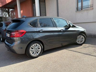 Gebraucht BMW 218 Active Tourer Advantage 136 PS (100 kW) 2015 Grau Van / Kleinbus