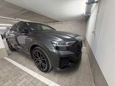 Second-hand Audi Q8 Sport 394 CP (289 kW) 2024 Gri SUV