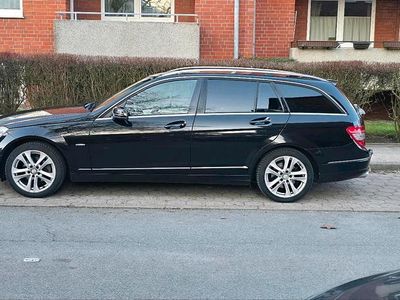 Gebraucht Mercedes C220 170 PS (125 kW) 2008 Schwarz Kombi