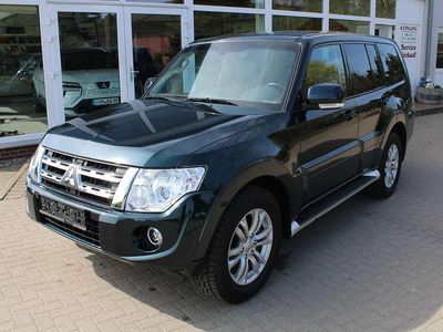 Second-hand Mitsubishi Pajero Intense 200 CP (147 kW) 2013 Verde SUV