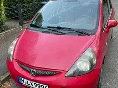 Gebraucht Honda Jazz Cool 77 PS (56 kW) 2007 Rot Kleinwagen