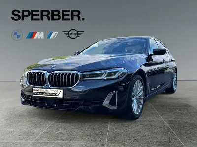 Gebraucht BMW 520 Luxury Line 190 PS (139 kW) 2023 Weiß Limousine