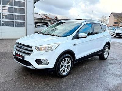 Gebraucht Ford Kuga Trend 120 PS (88 kW) 2019 Weiß SUV
