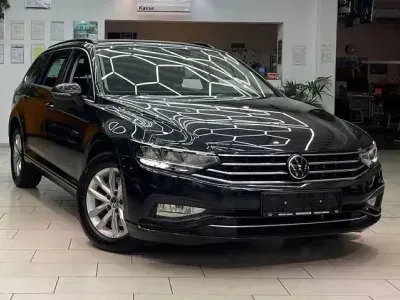 Gebraucht VW Passat Business 150 PS (110 kW) 2021 Schwarz Kombi
