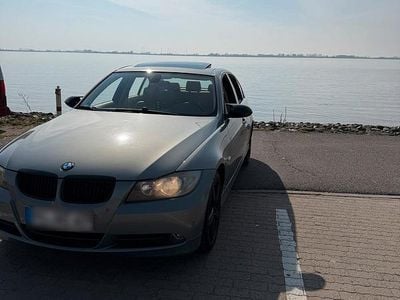 Gebraucht BMW 325 218 PS (160 kW) 2008 Grau Limousine