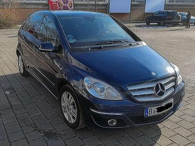 Gebraucht Mercedes B200 136 PS (100 kW) 2009 Van / Kleinbus