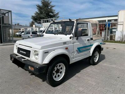 Suzuki Samurai