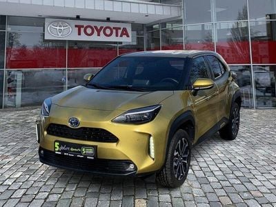 Gebraucht Toyota Yaris Hybrid 116 PS (85 kW) 2021 Gelb SUV
