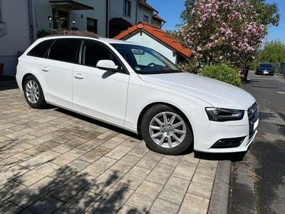 Gebraucht Audi A4 Ambiente 150 PS (110 kW) 2015 Weiß Kombi