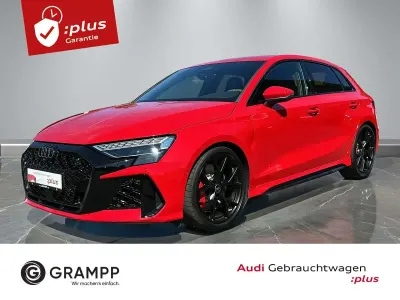 Gebraucht Audi RS3 Ambiente 400 PS (294 kW) 2026 Rot Limousine