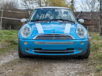 Używany Mini Cooper 116 KM (85 kW) 2005 Niebieski Hatchback