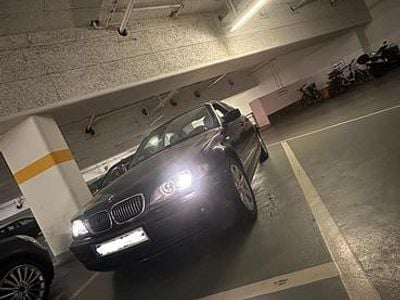 BMW 325