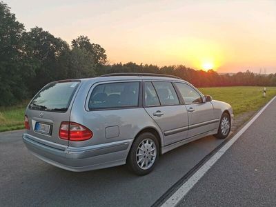 gebraucht Mercedes E240 