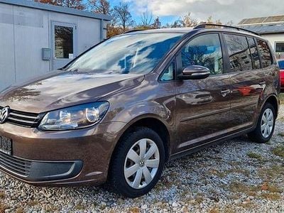 Gebraucht VW Touran Comfortline 140 PS (102 kW) 2011 Braun Van / Kleinbus