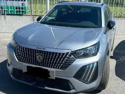 Gebraucht Peugeot e-2008