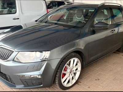 gebraucht Skoda Octavia Combi RS 2.0 TDI (Green tec) DSG