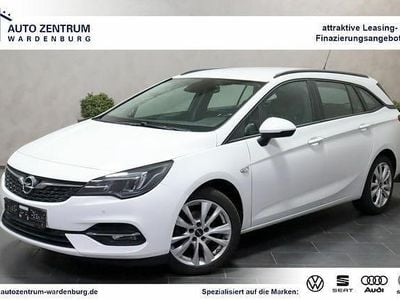 Schneeweiss Gebraucht 2021 Opel Astra Edition Kombi | 12.440 € (Etwas zu teuer)