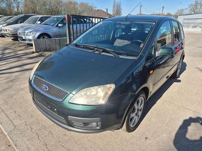 Usata Ford Focus Trend 120 CV (88 kW) 2004 Verde Station wagon