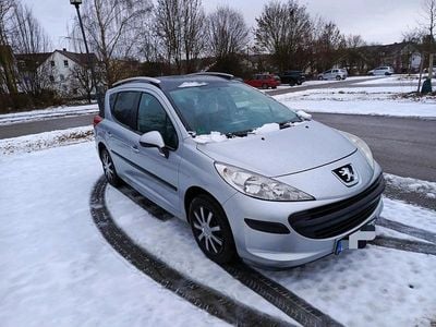 Silber Gebraucht 2008 Peugeot 207 Kombi | 800 € (Guter Preis)