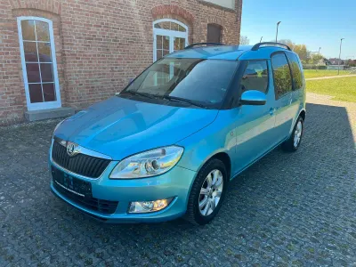 Gebraucht Skoda Roomster Ambition 105 PS (77 kW) 2015 Blau Van / Kleinbus