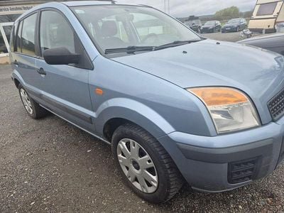 Second-hand Ford Fusion 102 CP (75 kW) 2006 Albastru Hatchback